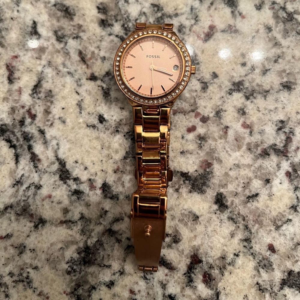 Rose gold fossil watch